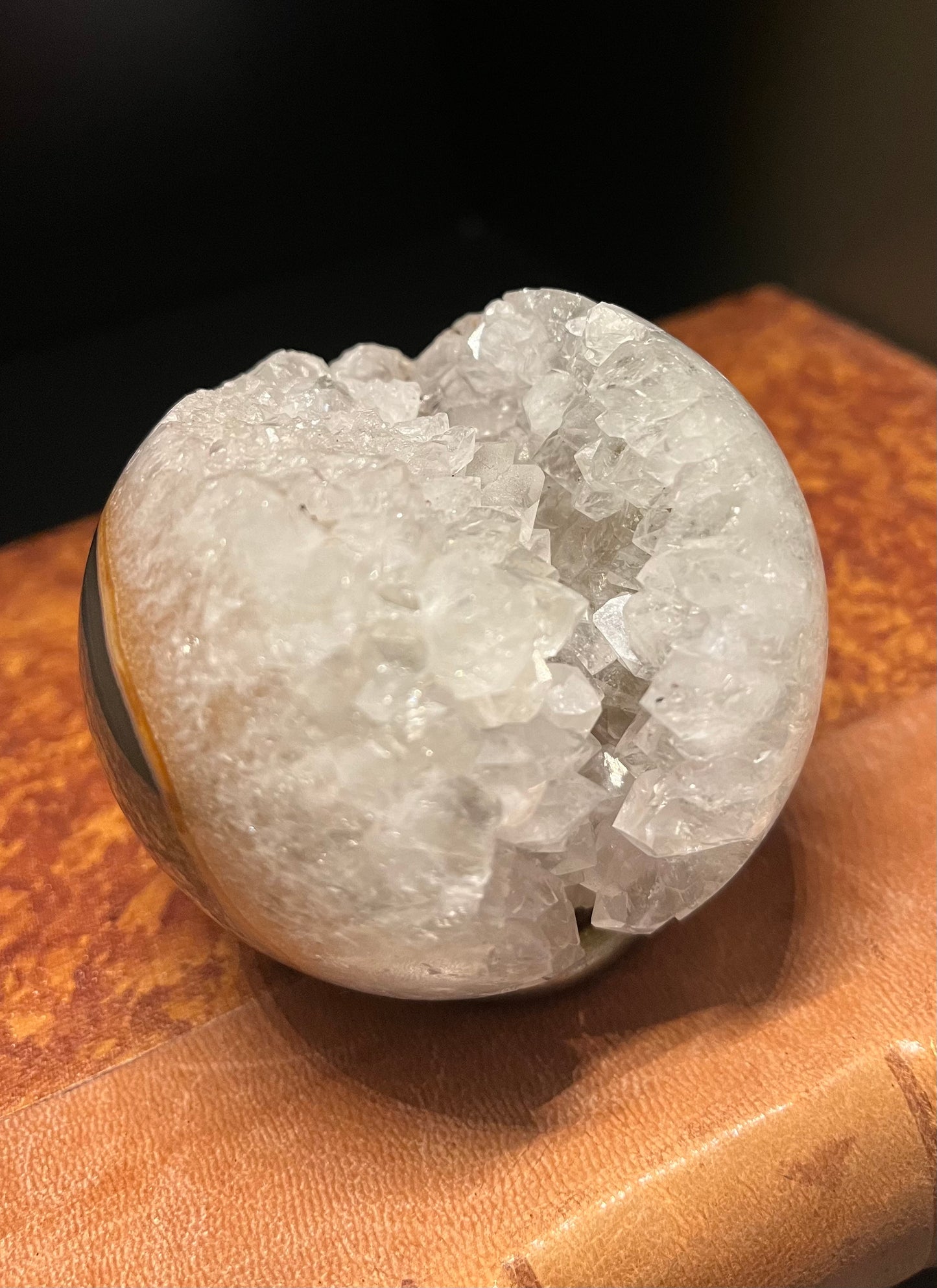 SPHERE E 6067