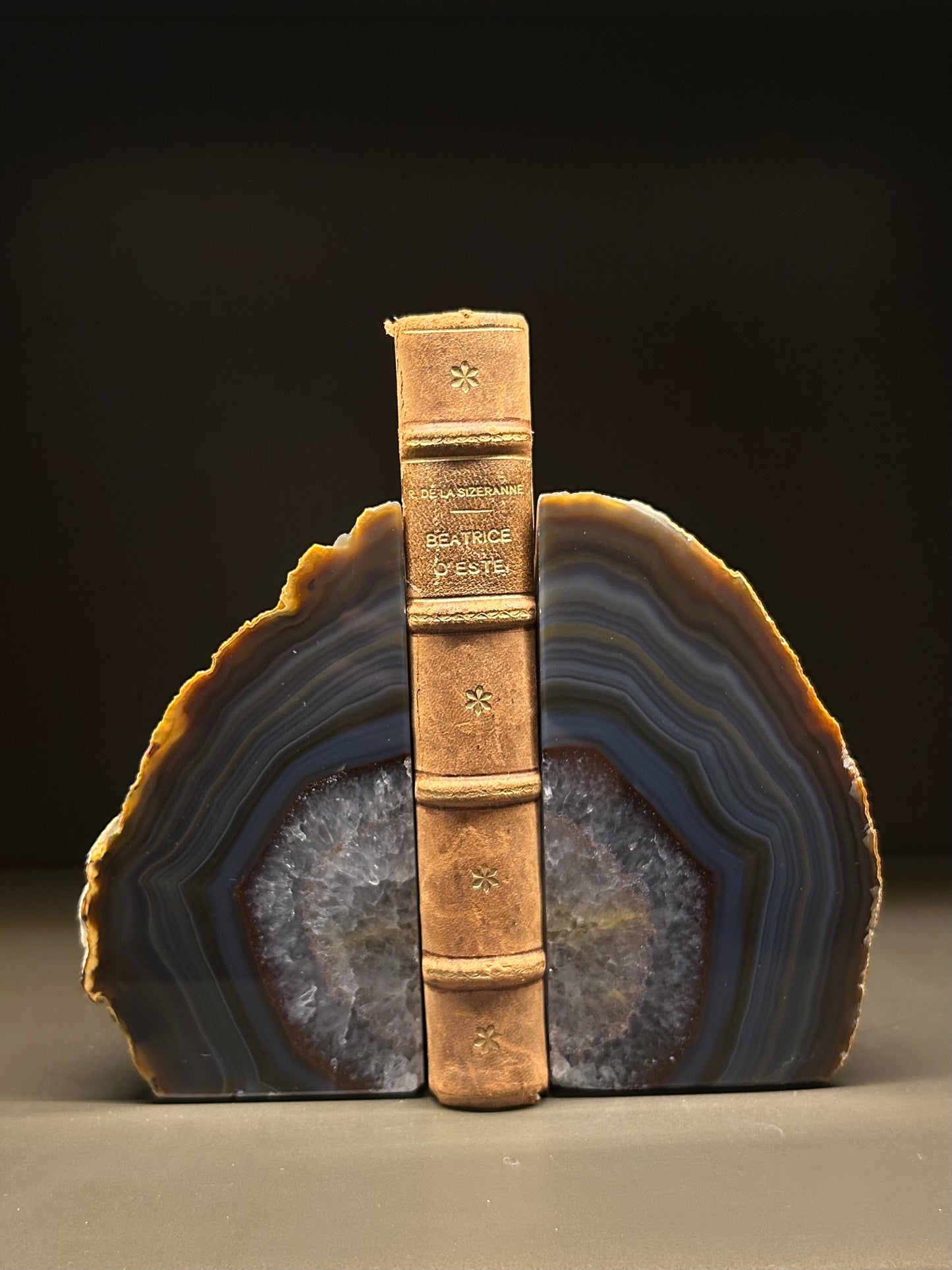 BOOKEND PU 11071