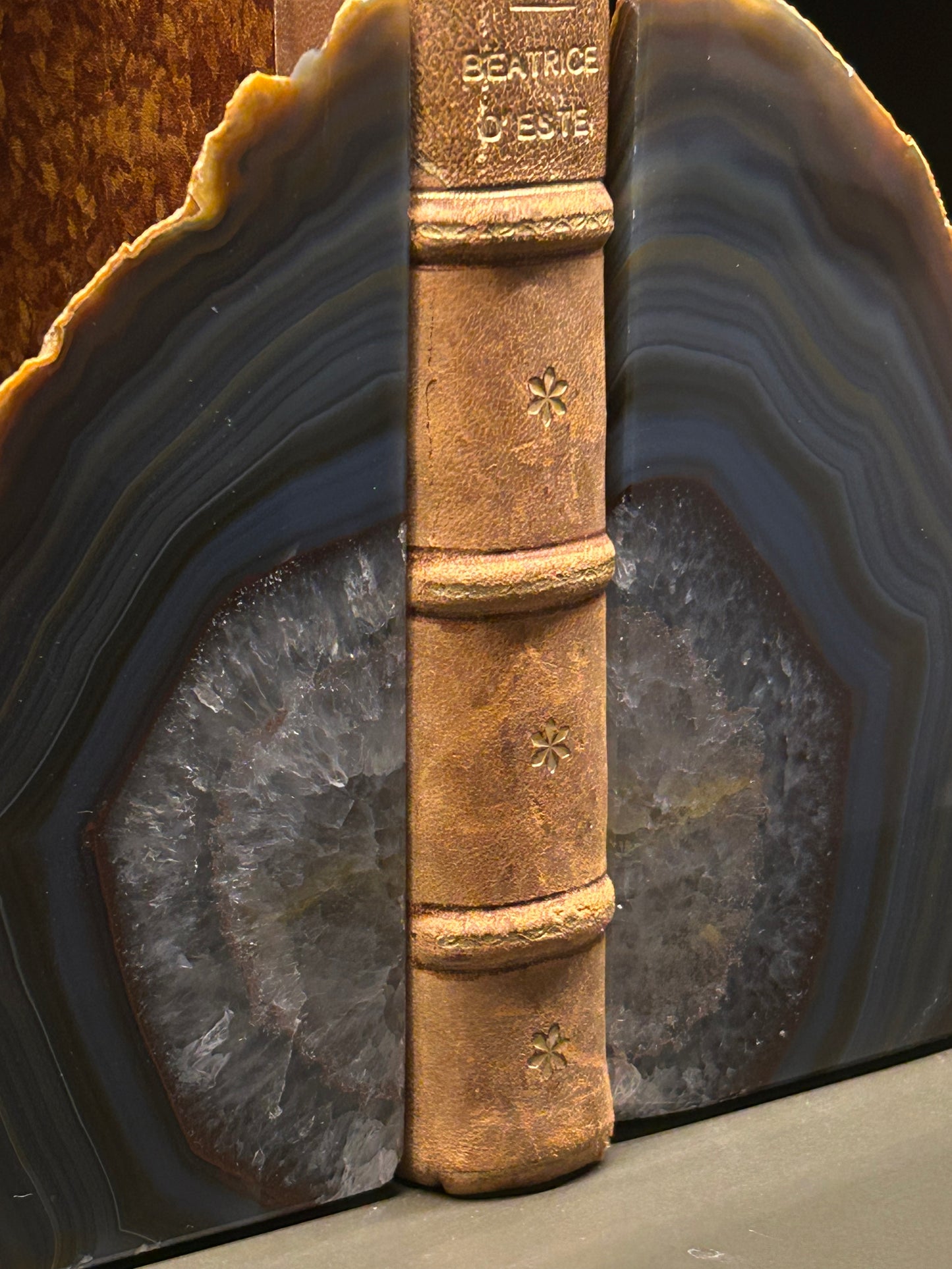 BOOKEND PU 11071