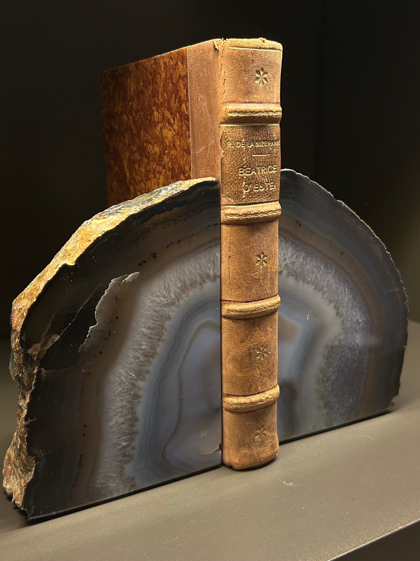 BOOKEND PU 11073