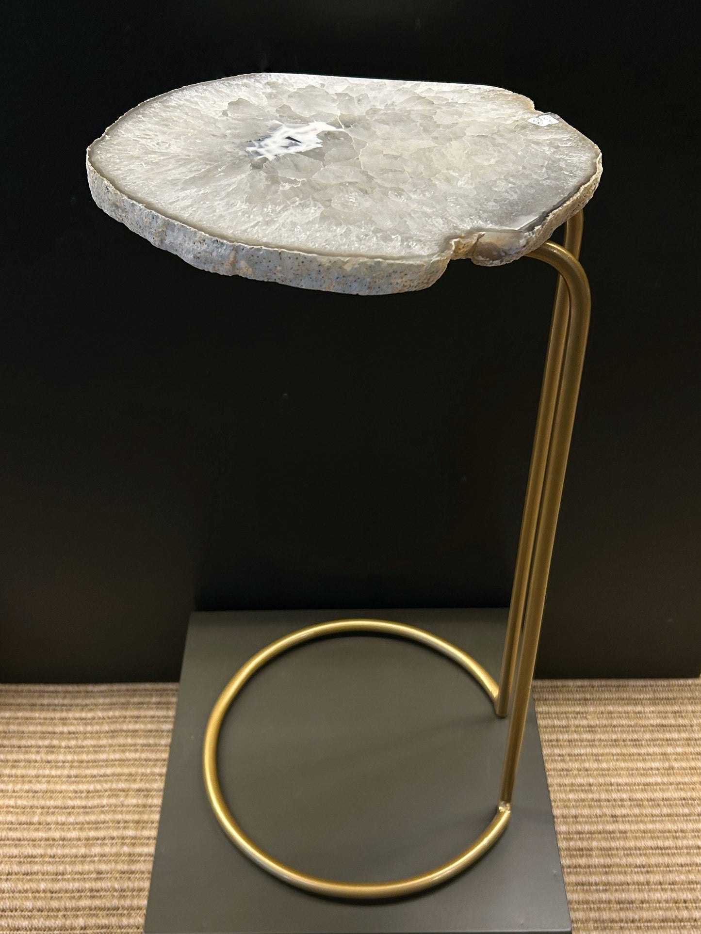 THE TABARE TABLE TT 2034