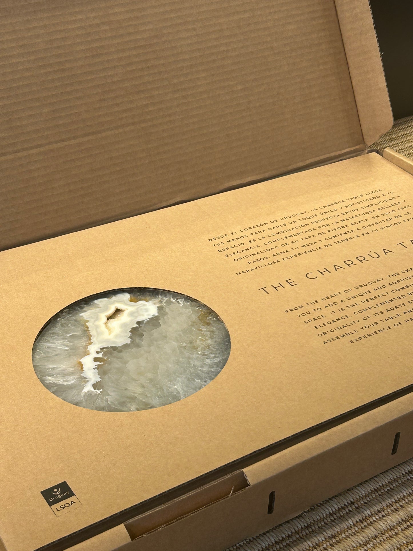 THE CHARRUA TABLE RR 14016
