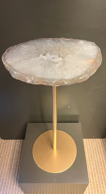 THE CHARRUA TABLE RR 14024