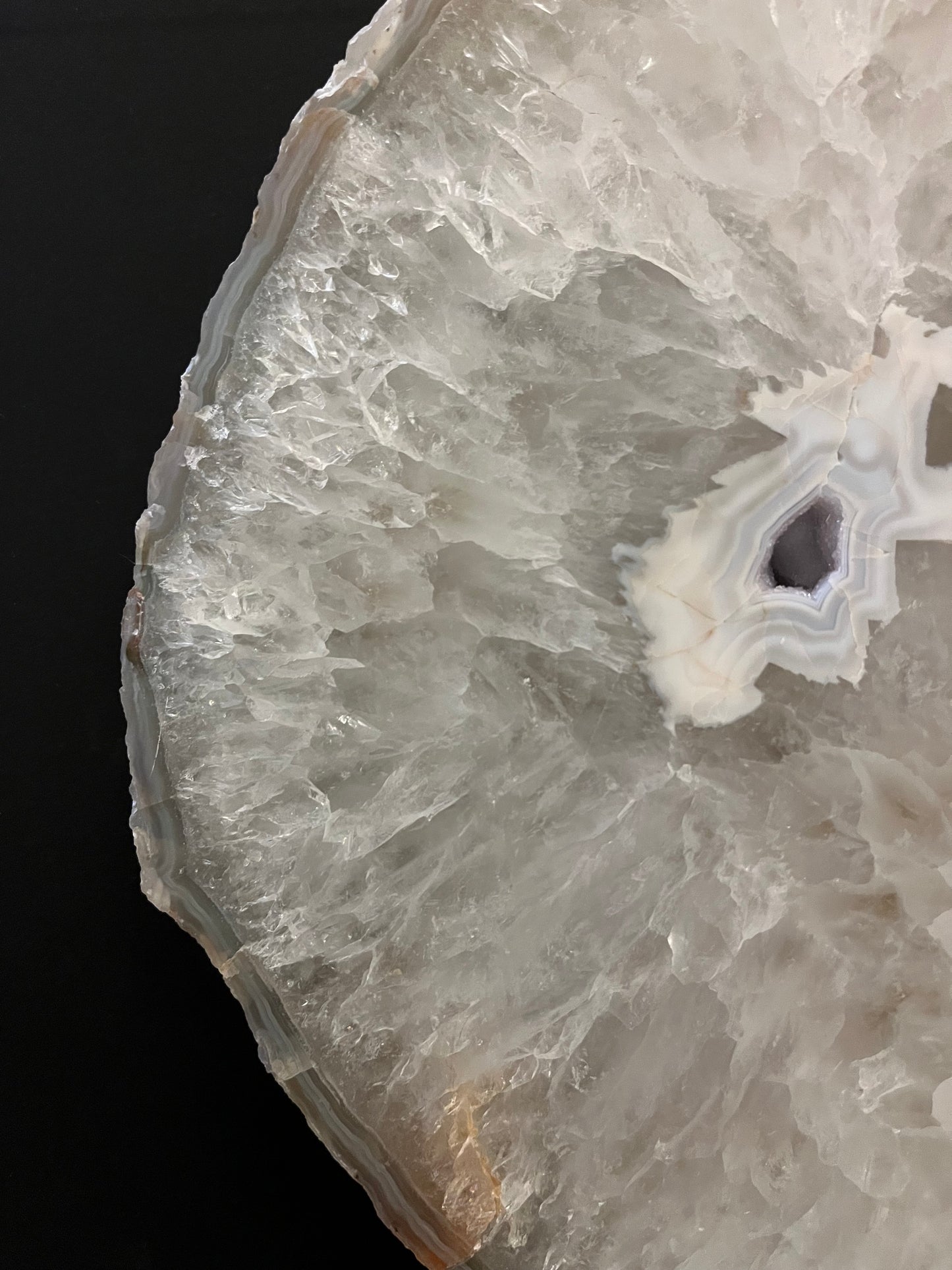 THE CHARRUA TABLE RR 14024