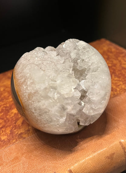 SPHERE E 6067