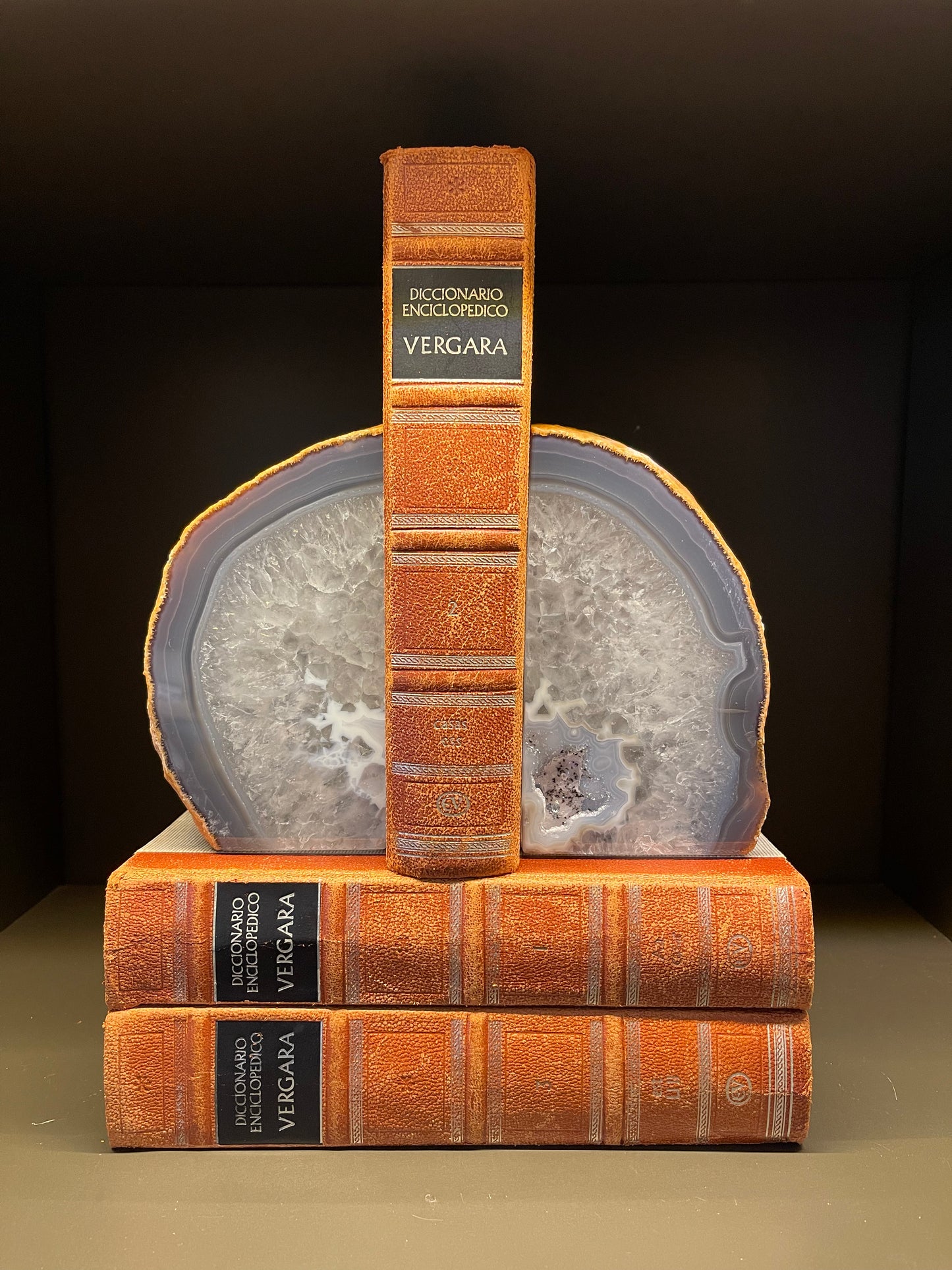 BOOKEND PU 11131