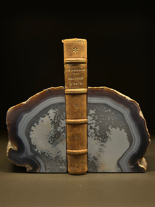 BOOKEND PU 11070