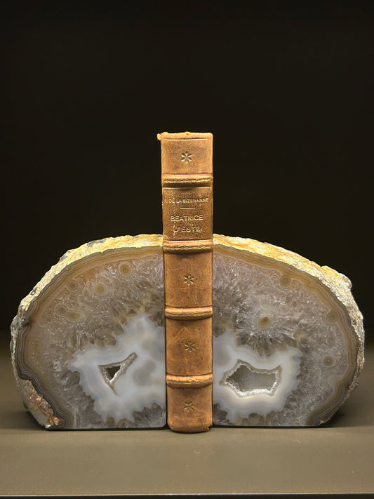 BOOKEND PU 11053