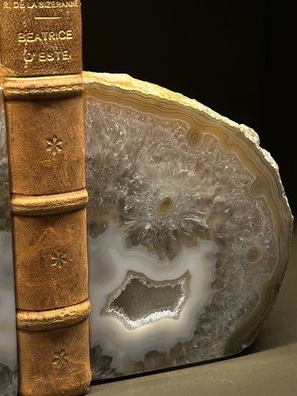 BOOKEND PU 11053