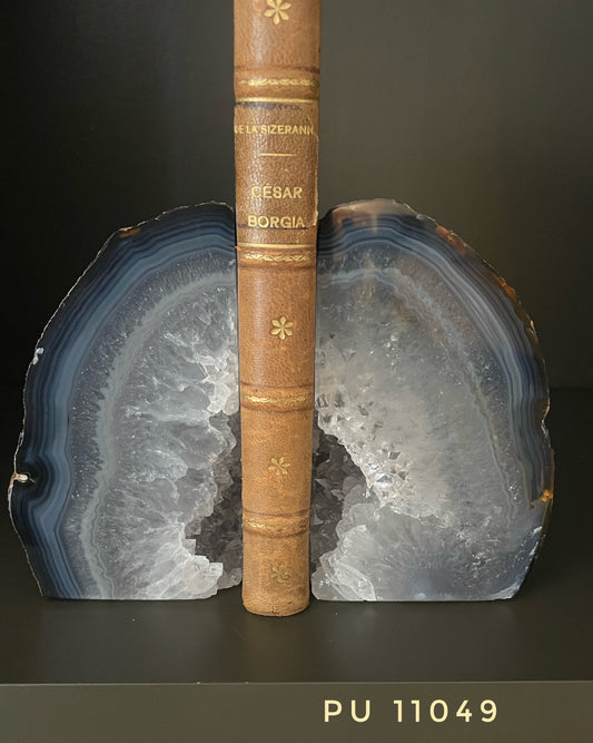 BOOKEND PU 11049