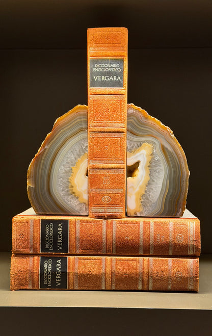 BOOKEND PU 11118