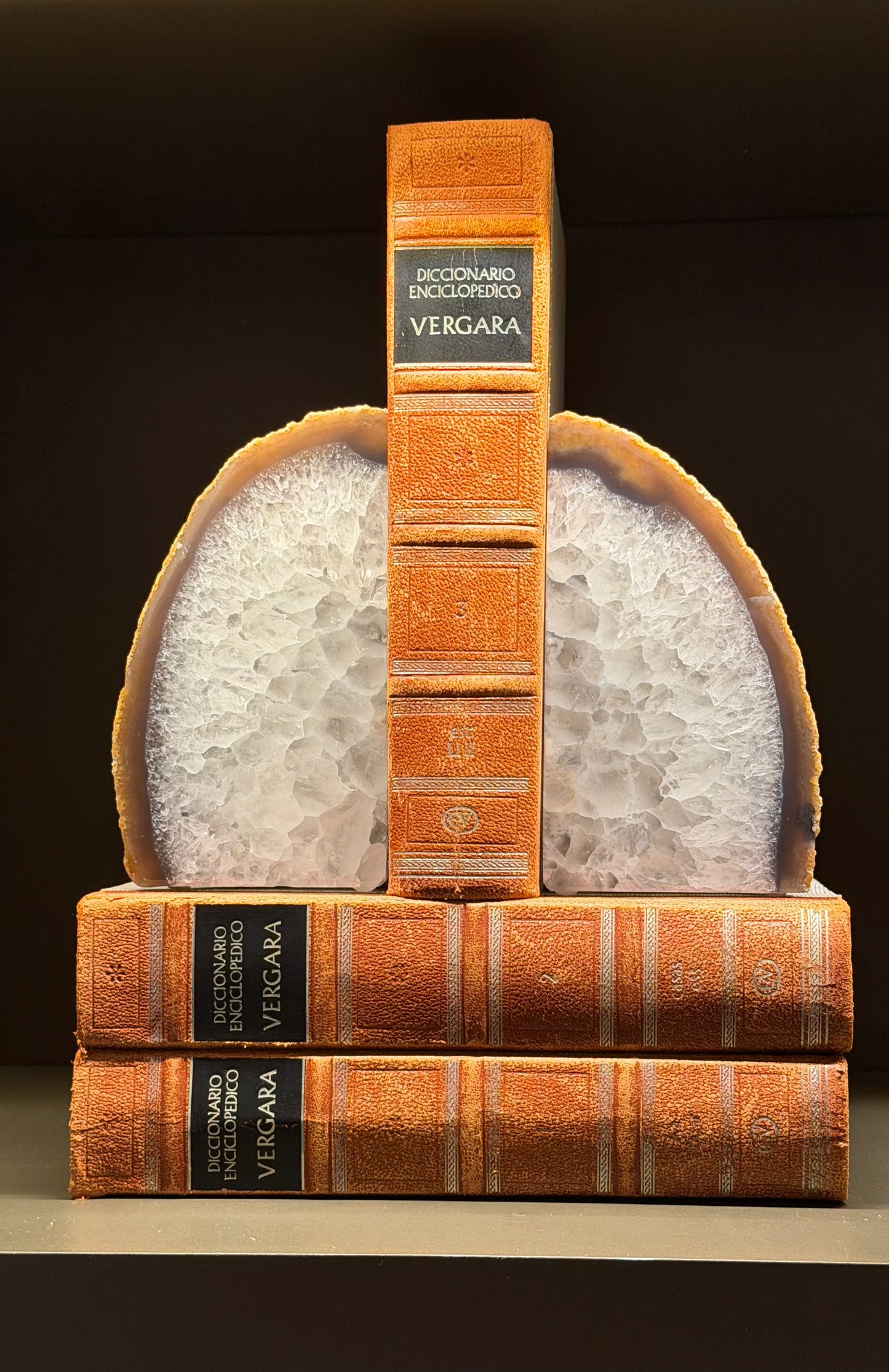 BOOKEND PU 11113