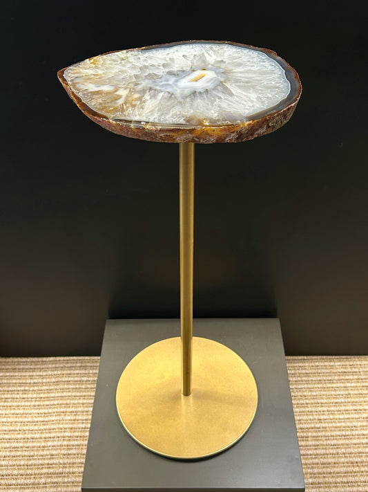 THE CHARRUA TABLE RR 14009