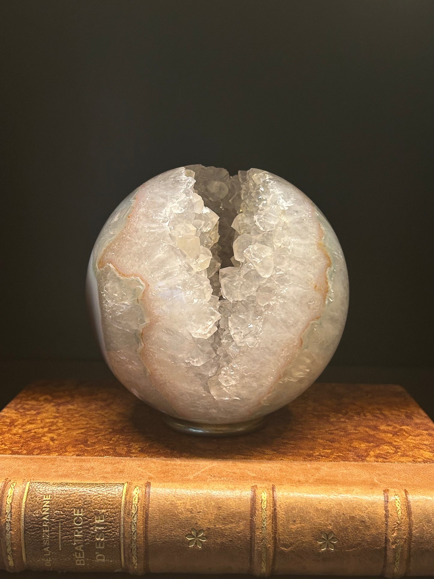 SPHERE E 6115
