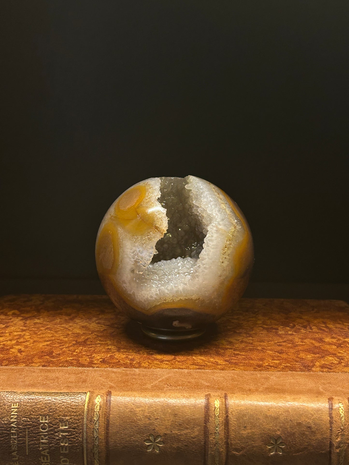 SPHERE E 6136