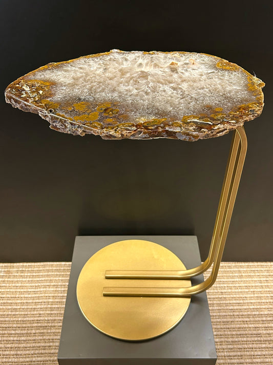 THE ARTIGAS TABLE AR 13024